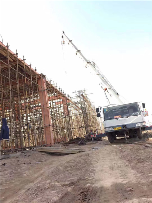 安丘市吊车作业的安全注意事项有哪些？